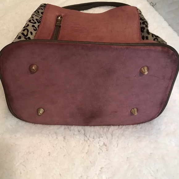 Samoe faux suede mauve and leopard handbag - Picture 4 of 7